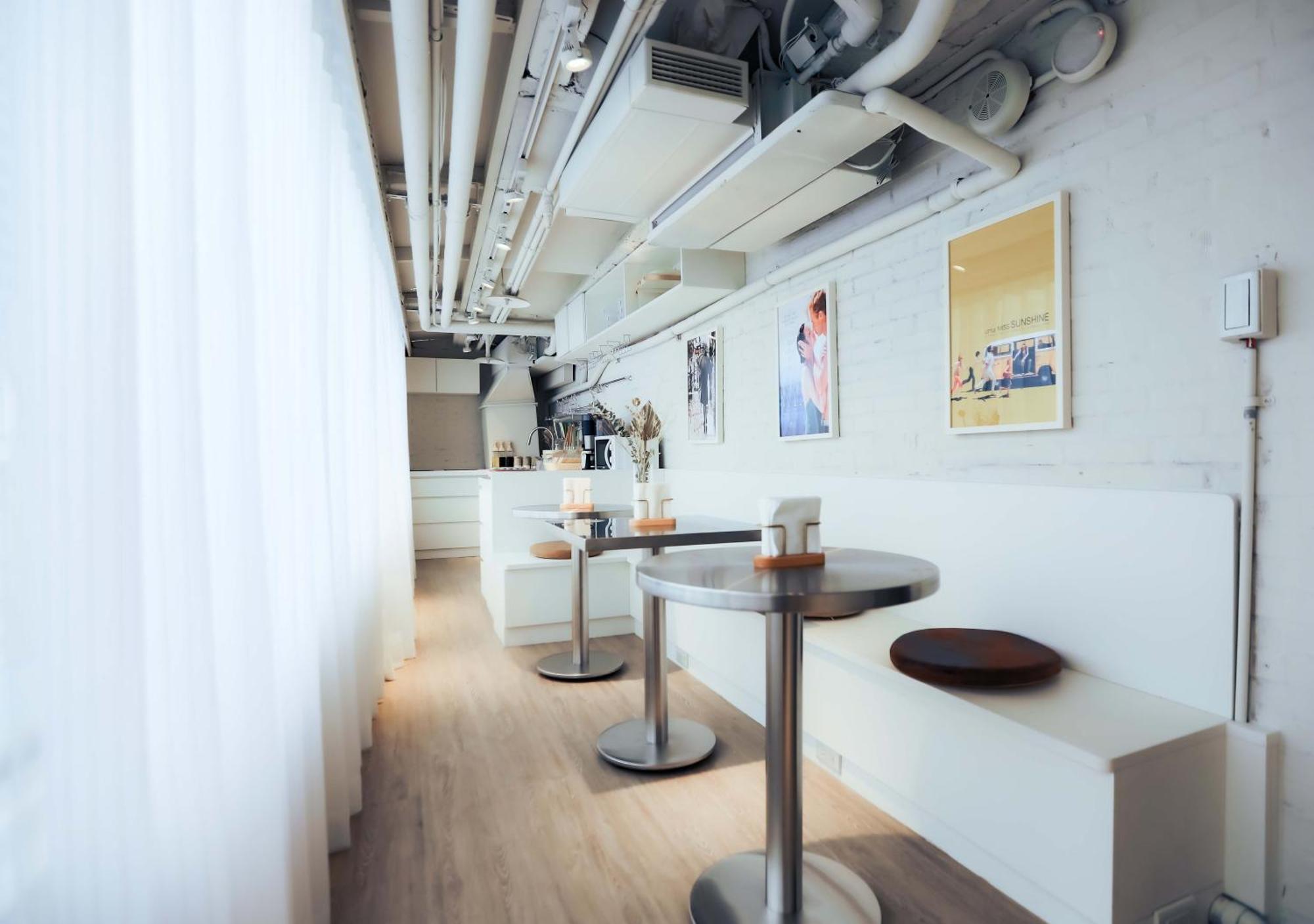Wondertime2- Ladies' Inn 'Taipei Main Station Екстер'єр фото