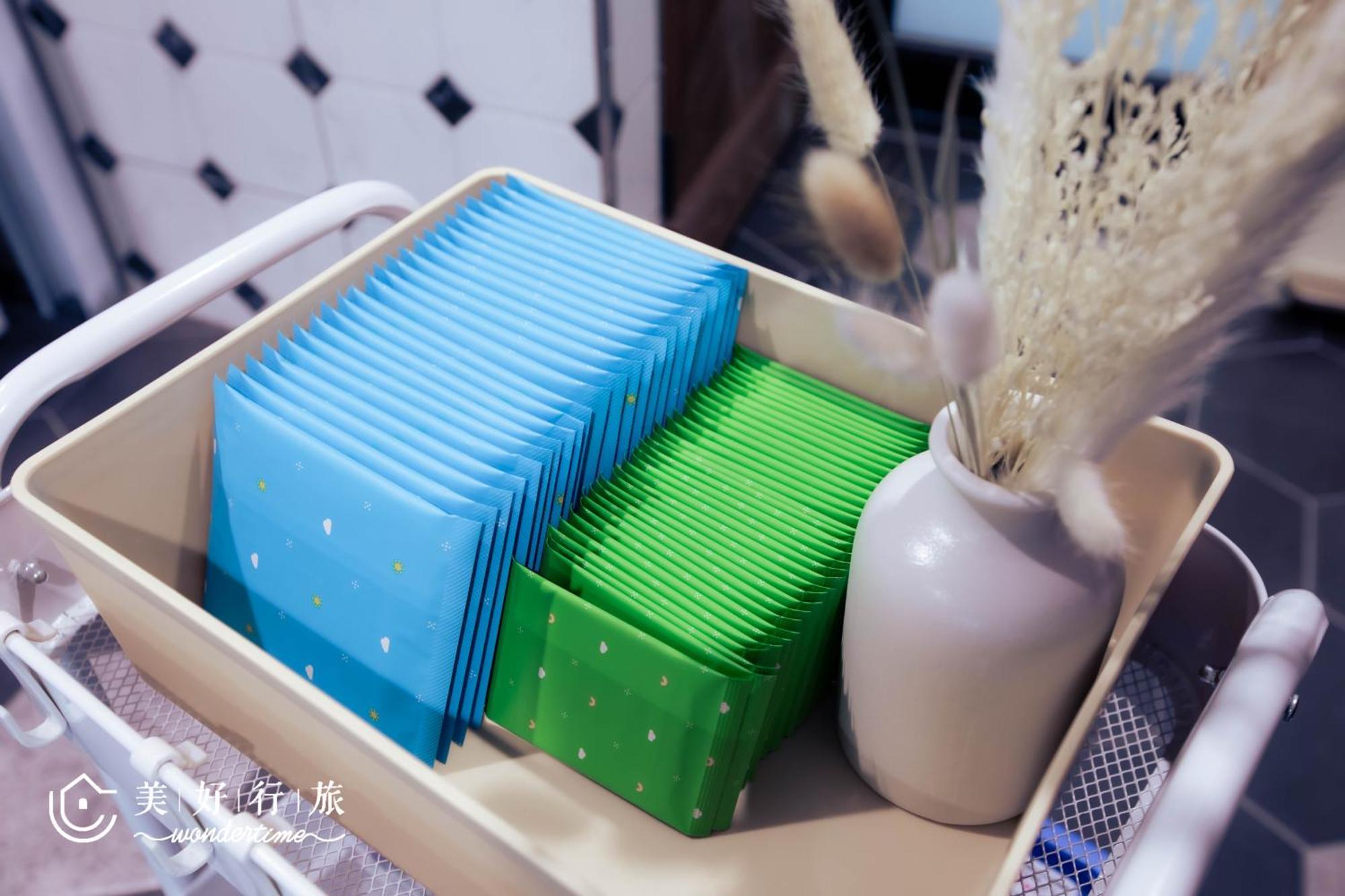 Wondertime2- Ladies' Inn 'Taipei Main Station Екстер'єр фото