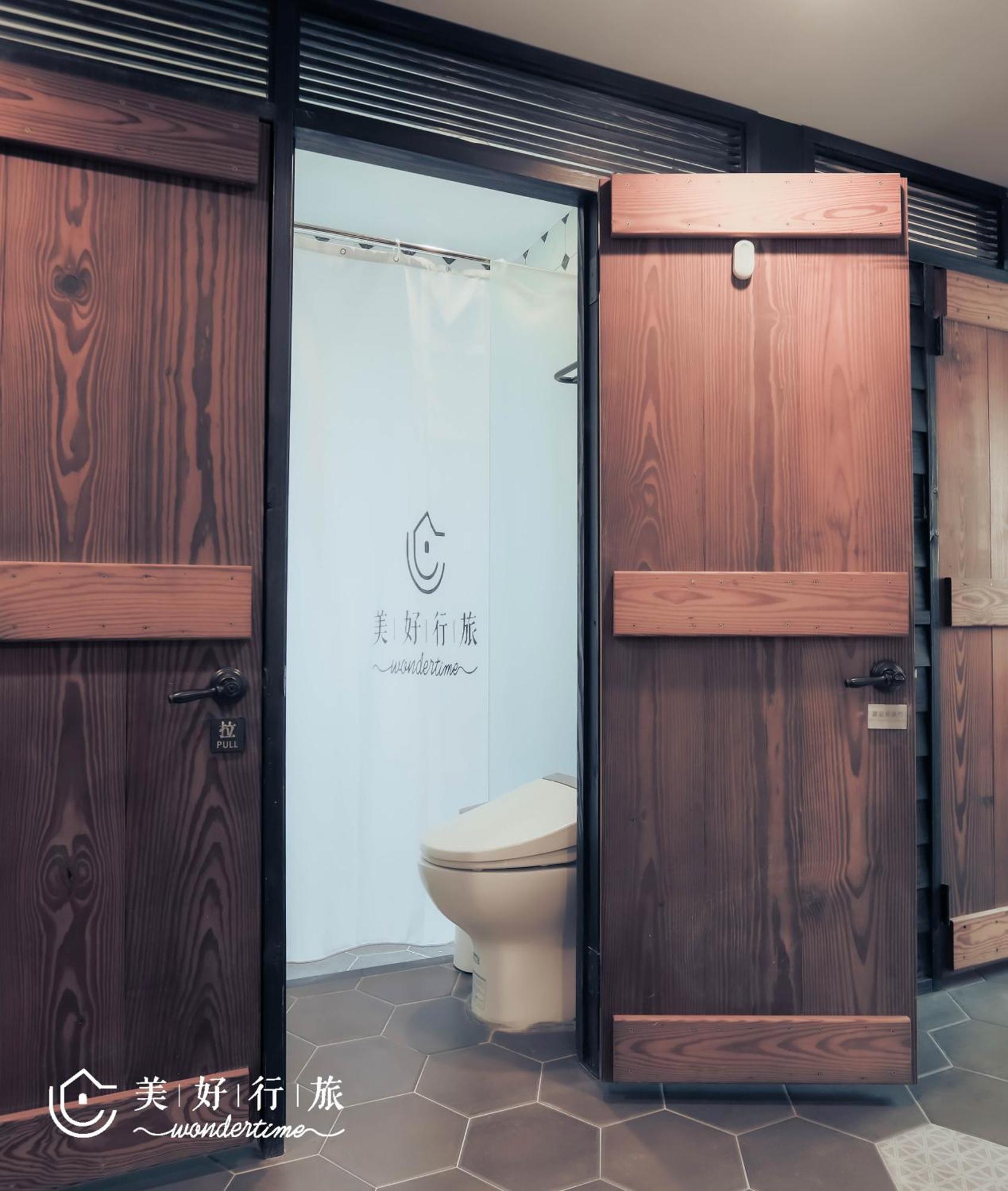 Wondertime2- Ladies' Inn 'Taipei Main Station Екстер'єр фото