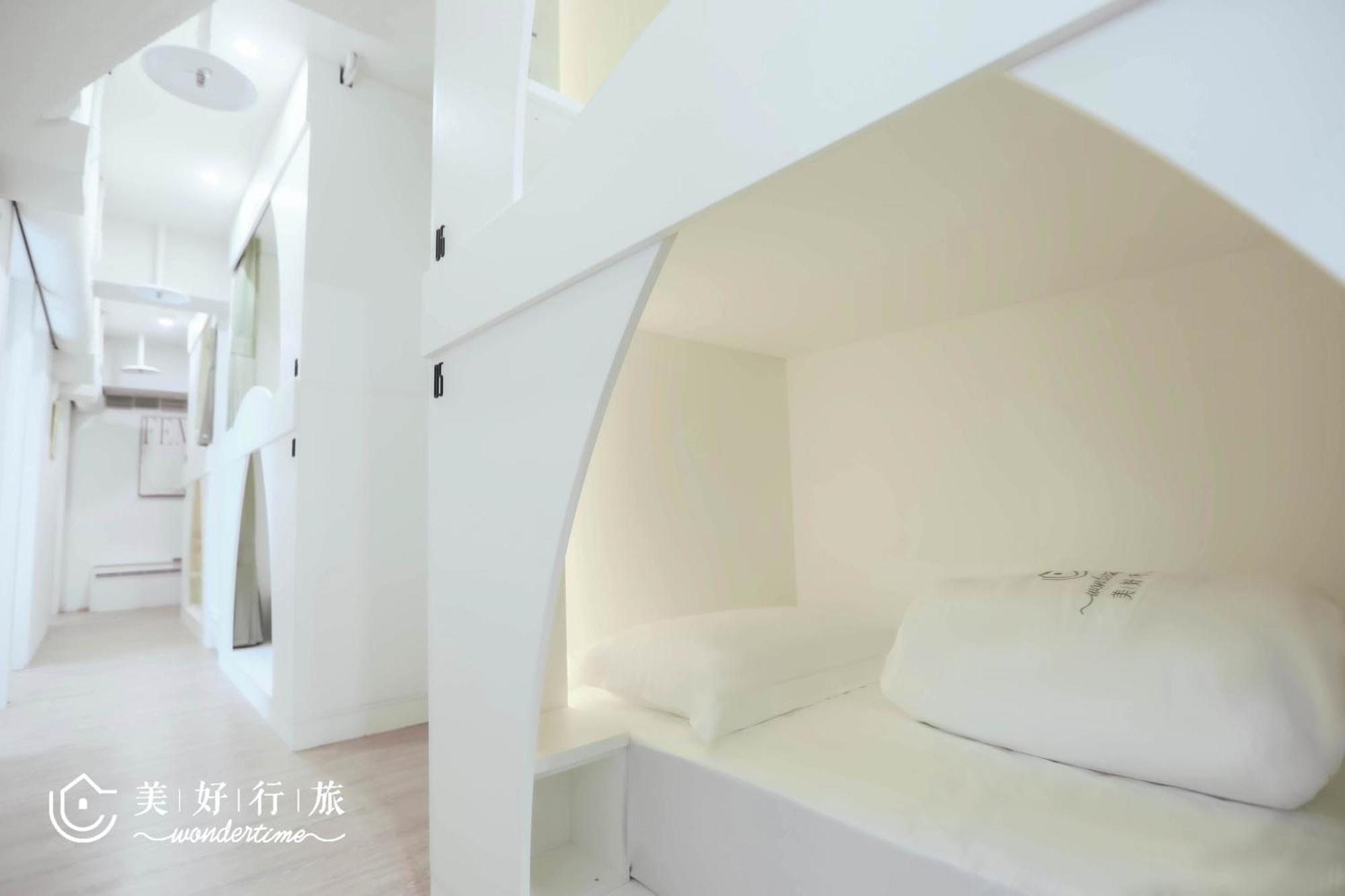 Wondertime2- Ladies' Inn 'Taipei Main Station Екстер'єр фото